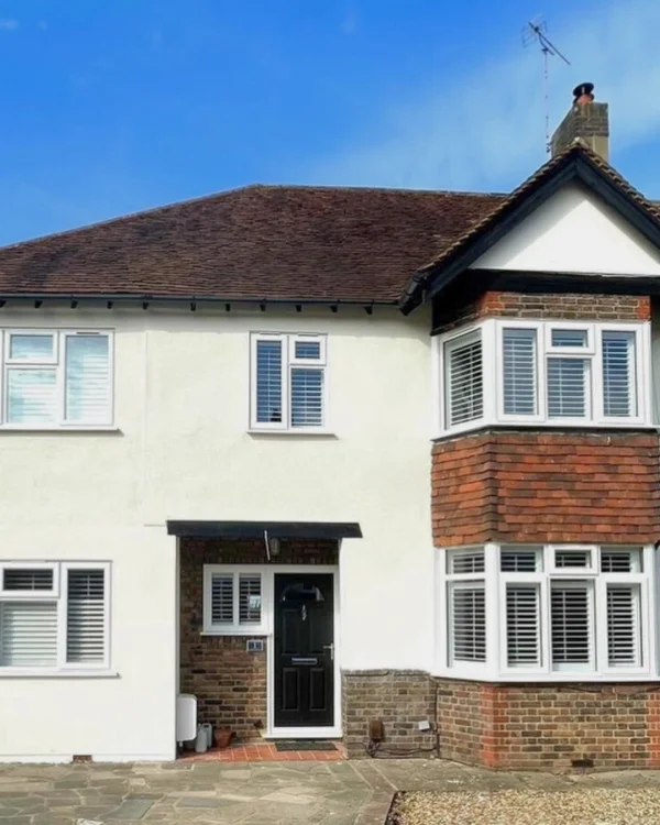 @sddecoratingservices using Warm White masonry paint