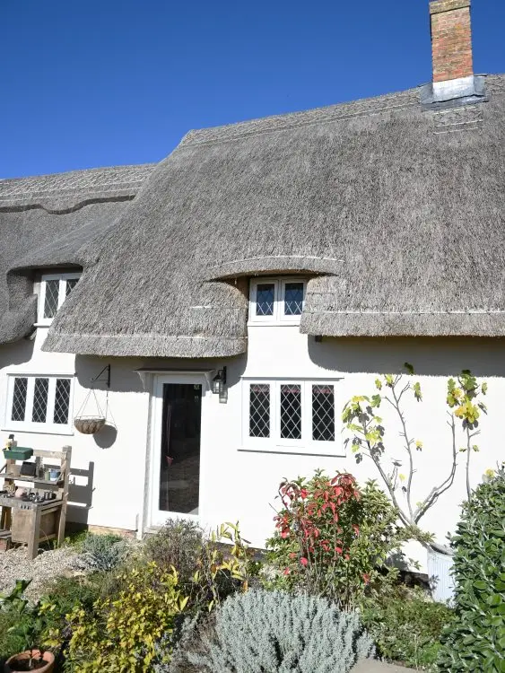 @thatch.and.thread using Mushroom masonry paint