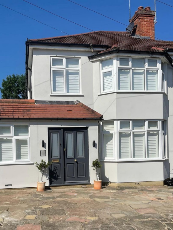 Alice using Light Grey