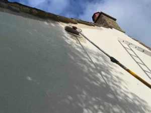 Applying Masonry paint