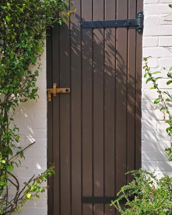 Charlotte Hadfield House using Rose Pink masonry paint