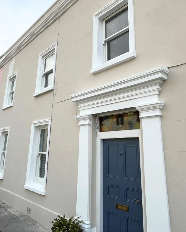 Shane Bond using Mushroom masonry paint