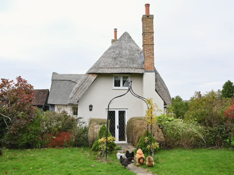 Susie's house after painting using Emperor Masonry Paint